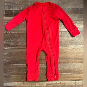 Kyte baby Zippered Romper in Cardinal